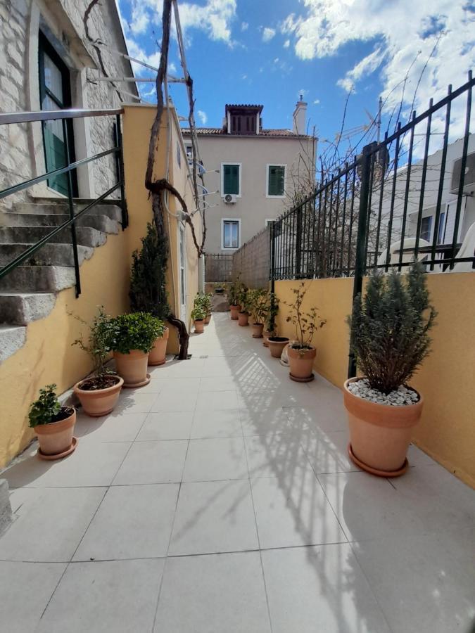 Apartamento Luxury Mansarda Duplex - City Centre - Stone House Split Exterior foto