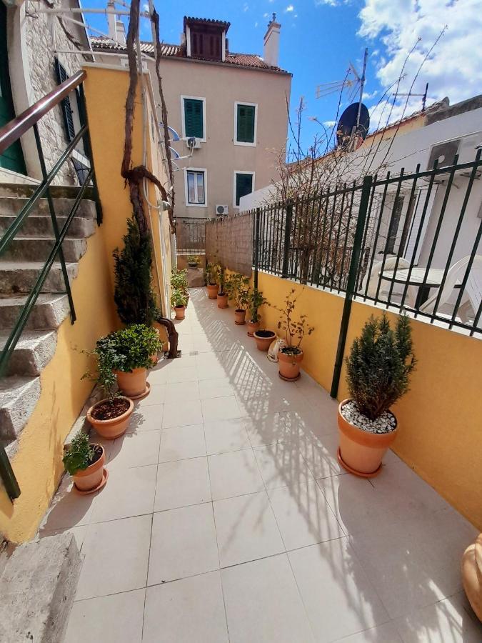 Apartamento Luxury Mansarda Duplex - City Centre - Stone House Split Exterior foto