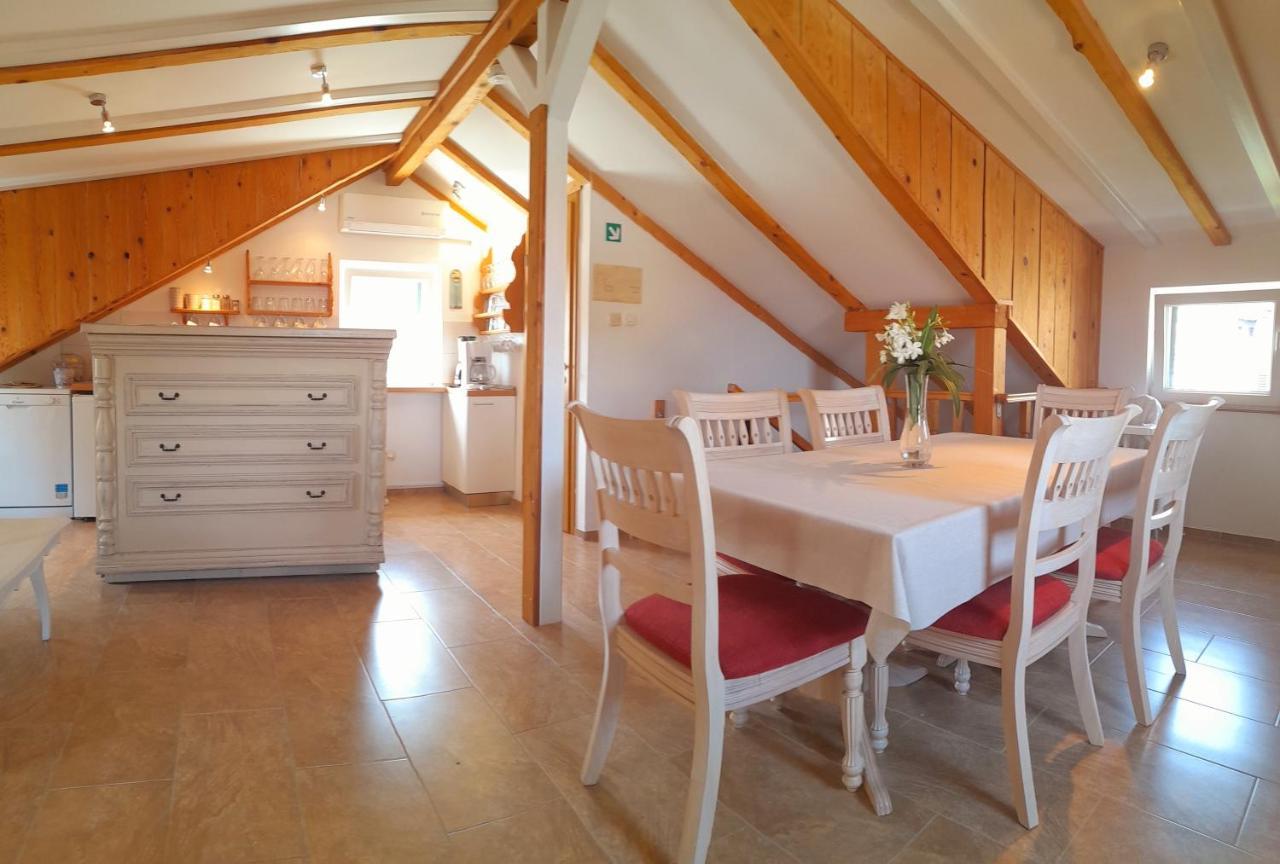 Apartamento Luxury Mansarda Duplex - City Centre - Stone House Split Exterior foto